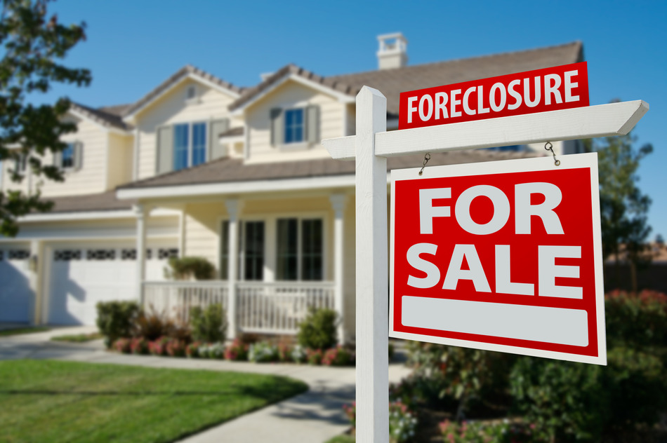 Buying a House at Foreclosure Auction is Risky Business