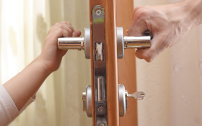 Are Electronic Door Locks Safe?