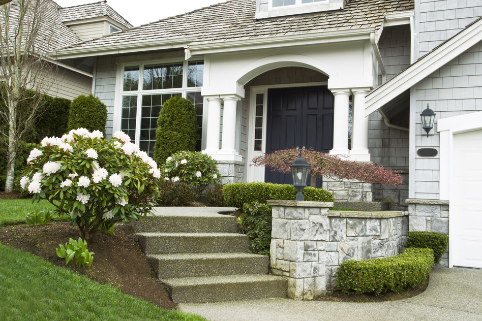 11 Ways to Create a Welcoming Front Entrance for Under $100